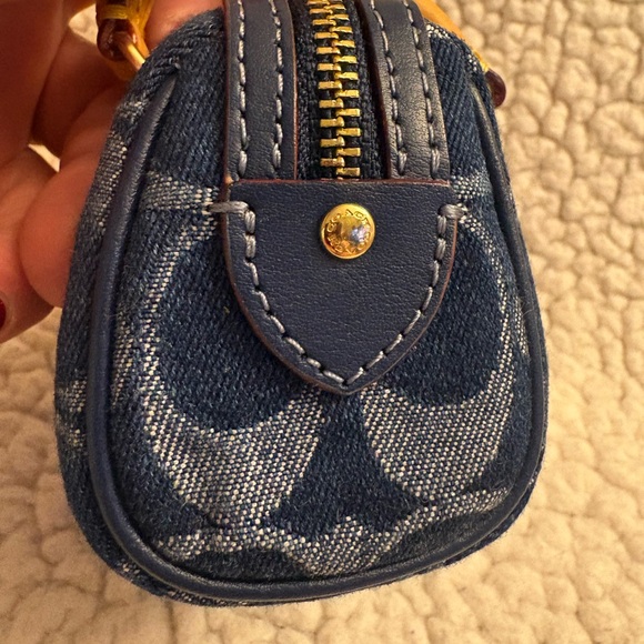 Coach Mini Rowan Charm - Picture 4 of 8